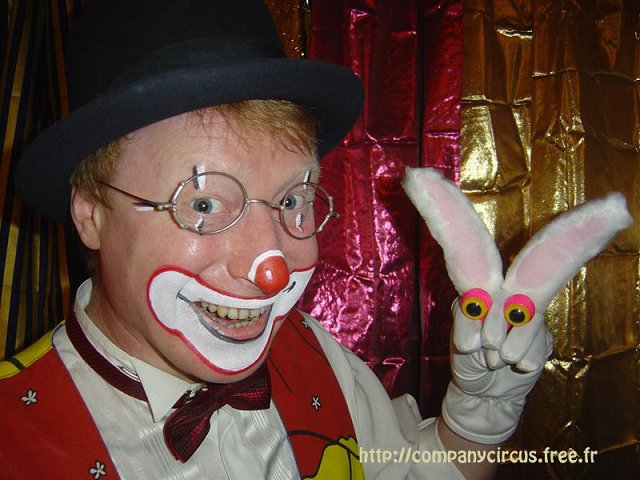 clown ventriloque